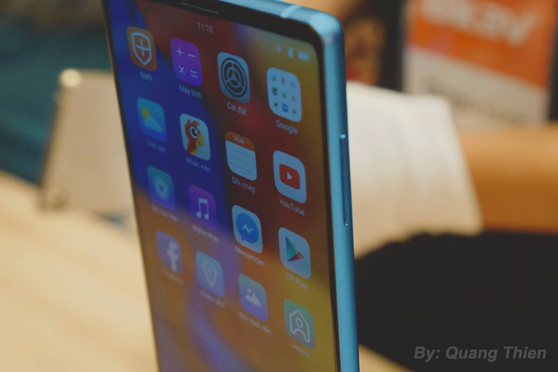 Thiết kế Bphone 4