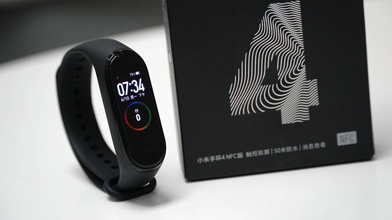 thiết bị đeo tay xiaomi