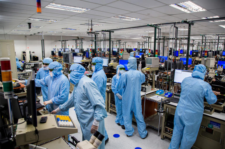 sản xuất iPhone 14