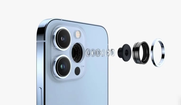 iPhone-15-Pro-ong-kinh-tiem-vong-1