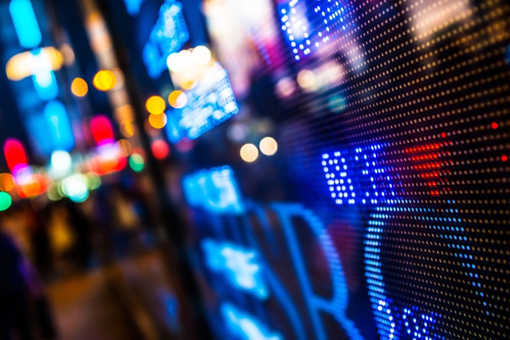 quyet-dinh-nay-cua-nga-khien-nha-san-xuat-smartphone-lan-nguoi-tieu-dung-khoc-thet