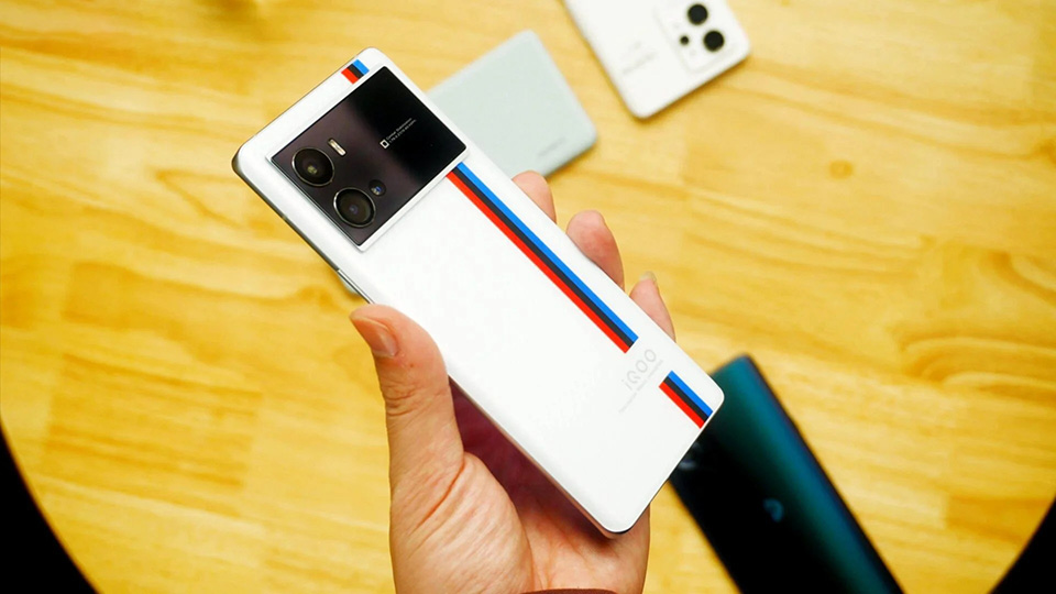 iqoo-9t-xac-nhan-se-ra-mat-tai-an-do-3