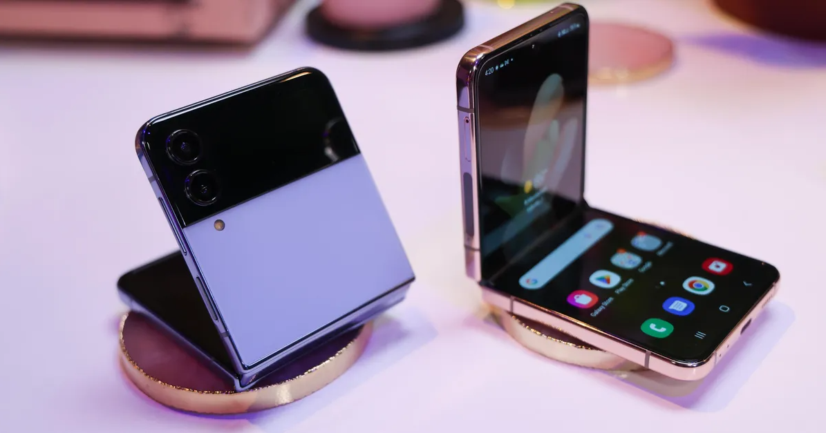 thị phần điện thoại gập