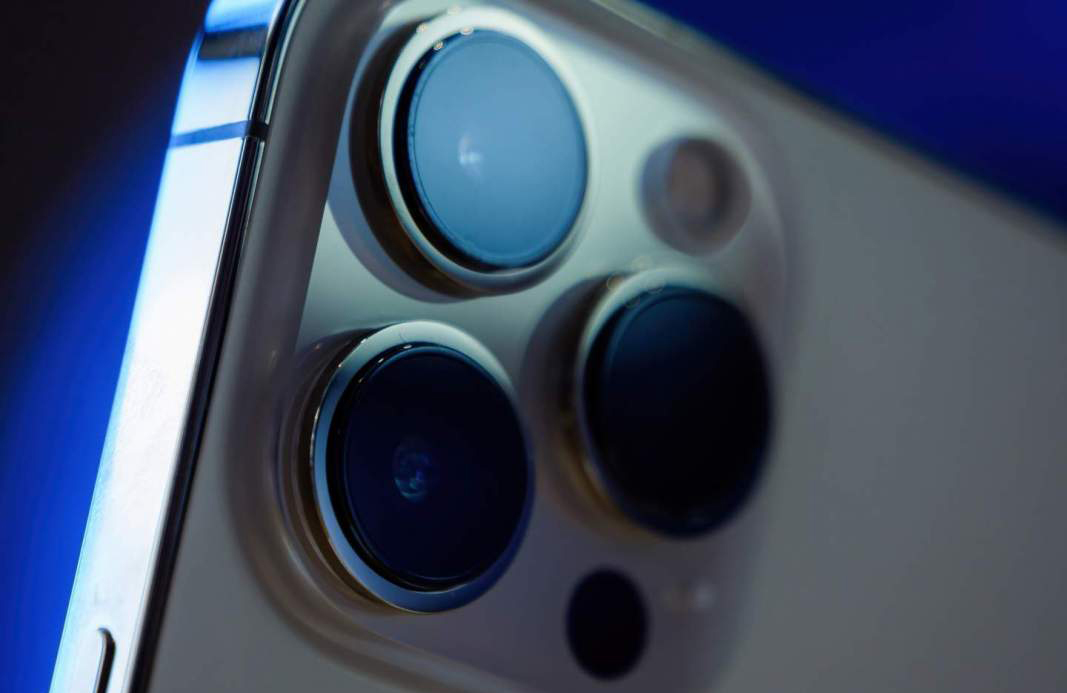 iphone-15-se-co-camera-48mp-xin-khong-kem-dong-iphone-15-pro-1