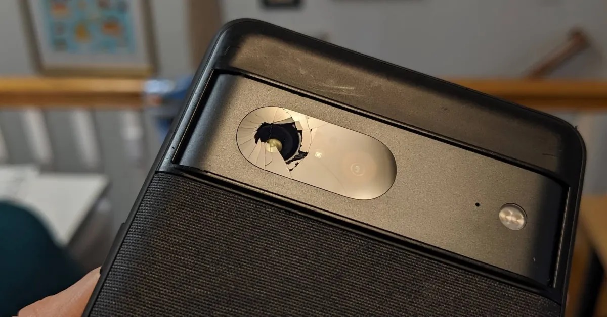 mat-kinh-camera-sau-tren-pixel-7-tu-vo-khong-ro-ly-do-4