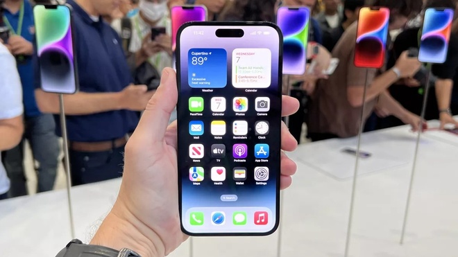 Apple giảm giá iPhone 15
