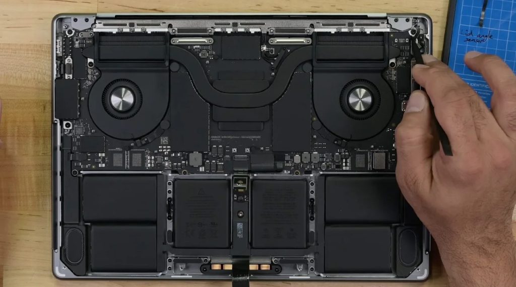sua-chua-MacBook-Pro-2023-2