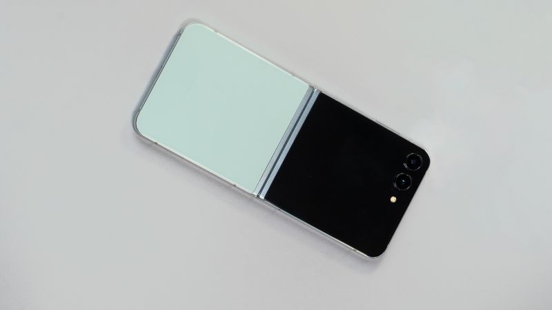 day-la-nhung-nang-cap-xuat-hien-tren-galaxy-z-flip5-9