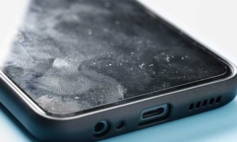 man-hinh-tu-xoa-dau-van-tay-2