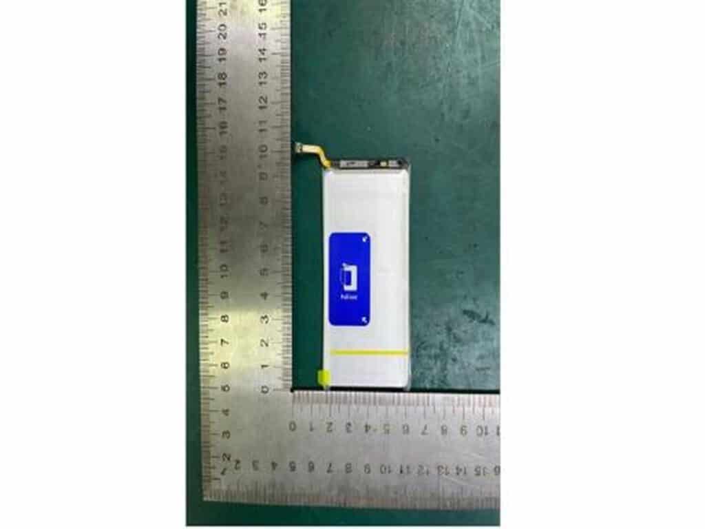 pin-cua-galaxy-z-fold-5-va-z-flip-5-la-do-lg-san-xuat-1