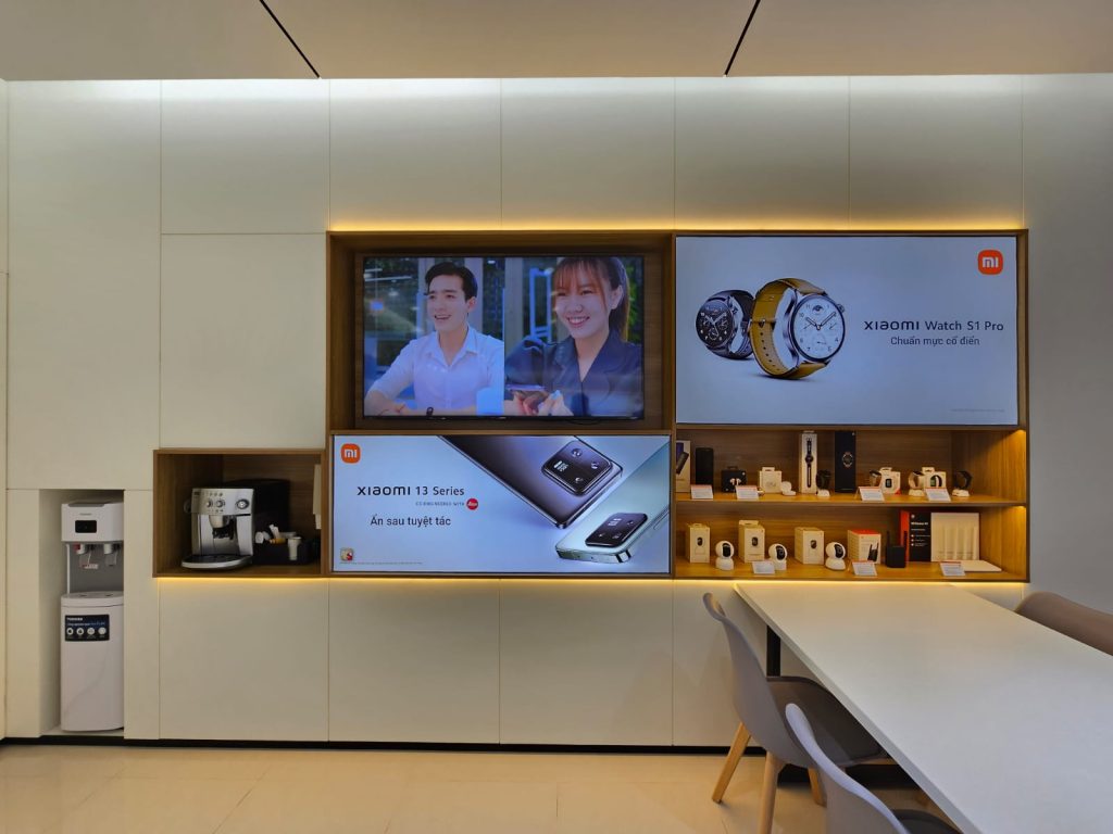 Xiaomi-khai-truong-trung-tam-bao-hanh-ha-noi-3