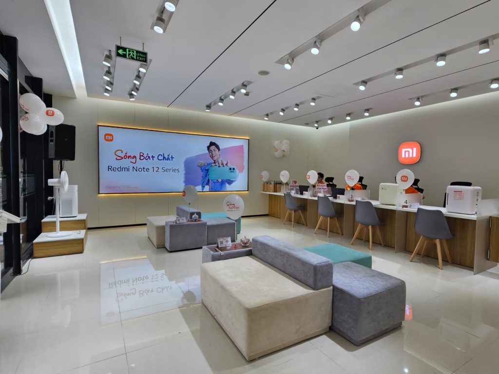 Xiaomi-khai-truong-trung-tam-bao-hanh-ha-noi-4