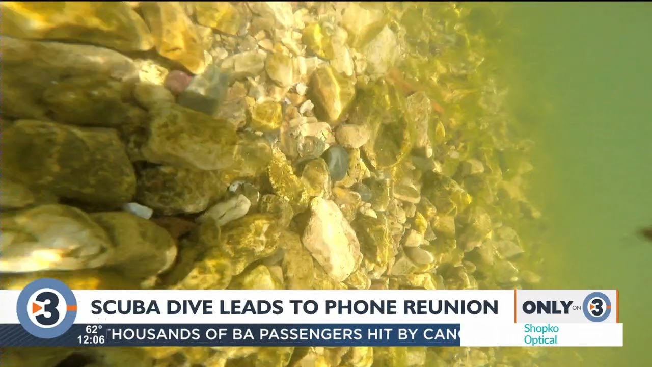 iphone-lan-duoi-day-ho-1-nam-tro-ve-voi-chu-nhan-va-van-hoat-dong-duoc