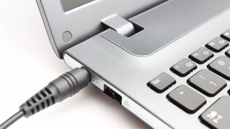 laptop-van-phong-pin-trau-2