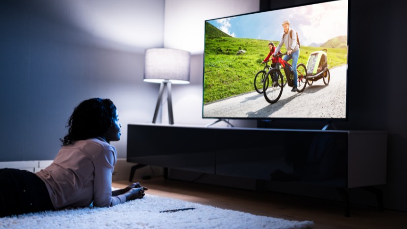TV thông minh thường đi kèm với công nghệ hiển thị và âm thanh tiên tiến nhất