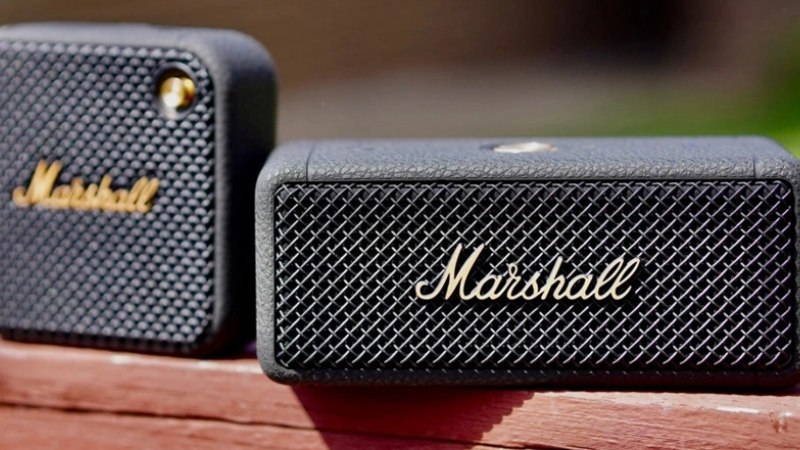 Marshall là một thương hiệu từ Anh quốc, ban đầu nổi tiếng với các sản phẩm ampli guitar và bộ khuếch đại âm thanh