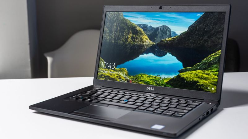 Dòng laptop Dell được trang bị pin lớn có dung lượng lên đến 6 Cell