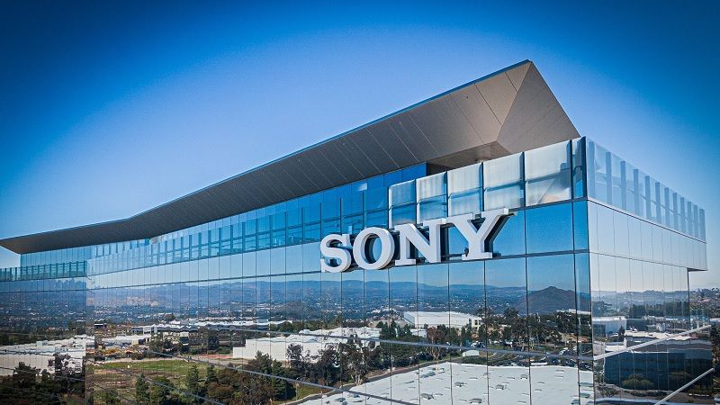 Sony là thương hiệu đa quốc gia được thành lập vào tháng 5 năm 1946 với trụ sở chính được đặt tại Tokyo, Nhật Bản