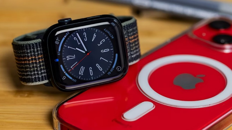 Apple Watch Series 8 có phong cách thiết kế mang tính thẩm mỹ chung của thương hiệu