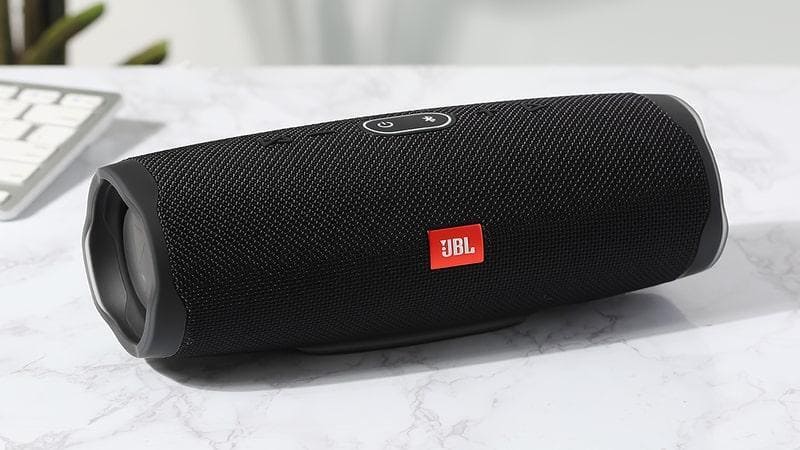 Loa JBL từ lâu đã trở thành dòng sản phẩm được nhiều đối tượng khách hàng ưa chuộng