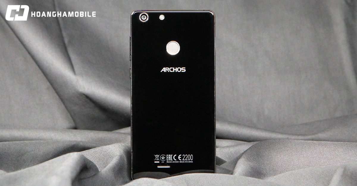 Archos-55-Diamond-Selfie