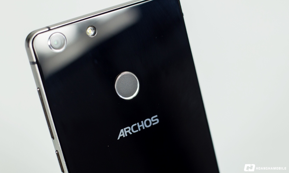 Archos-55-diamond-selfie-11