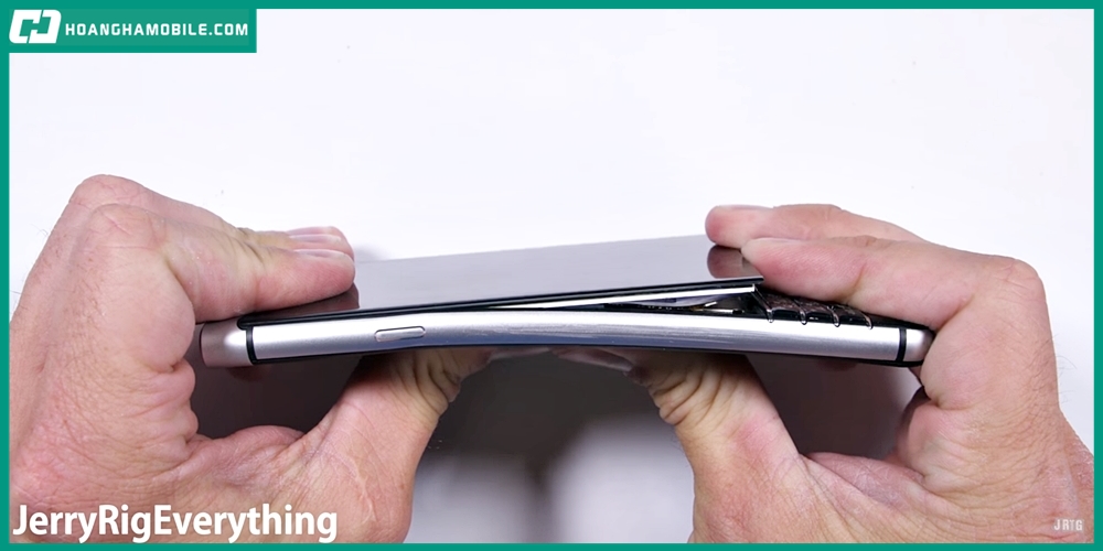 blackberry-keyone-de-hong-man-hinh-thumb