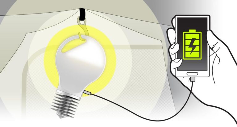 sac-dien-thoai-chay-bang-da-va-nuoc-soi-5