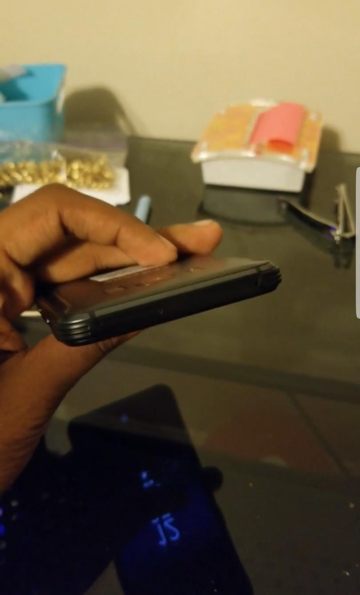 hinh-anh-galaxy-s8-active-thuc-te-11