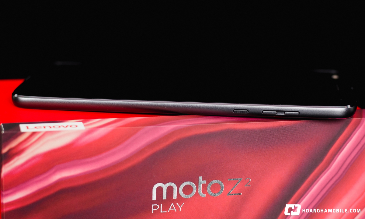 mo-hop-Moto-Z2-Play-unboxing-IMG_2586