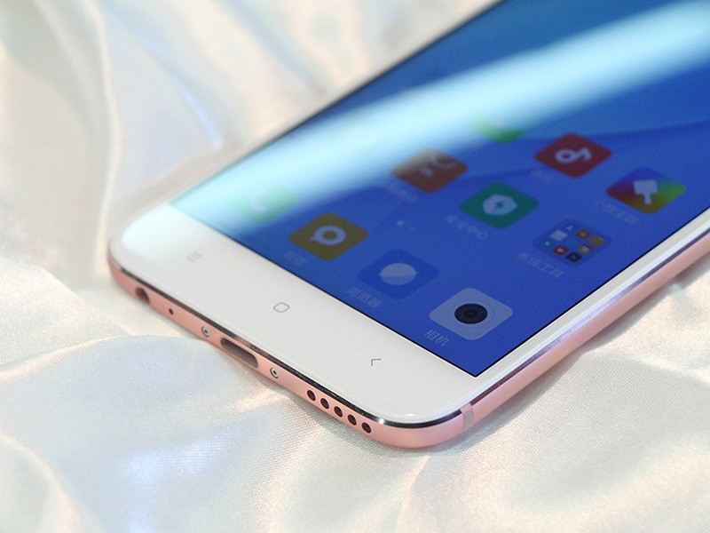 tren-tay-xiaomi-mi-5x-3 – Copy