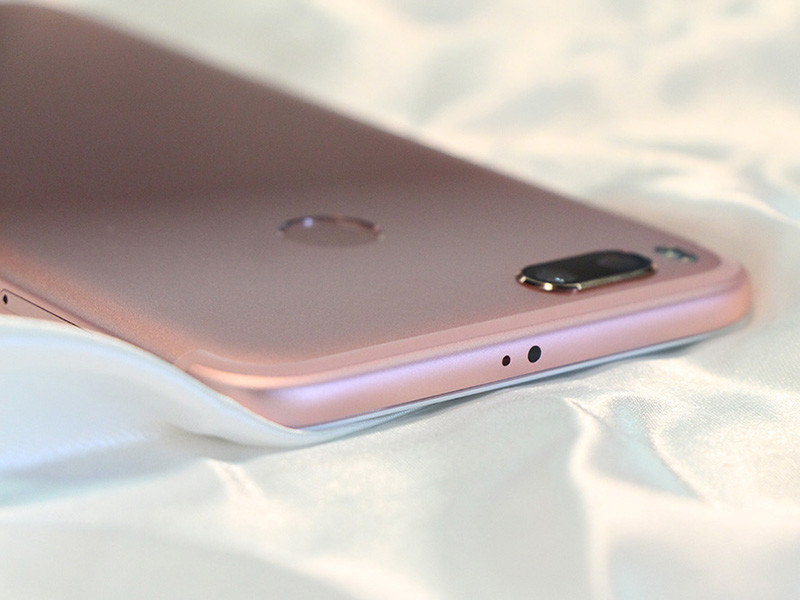 tren-tay-xiaomi-mi-5x-6 – Copy