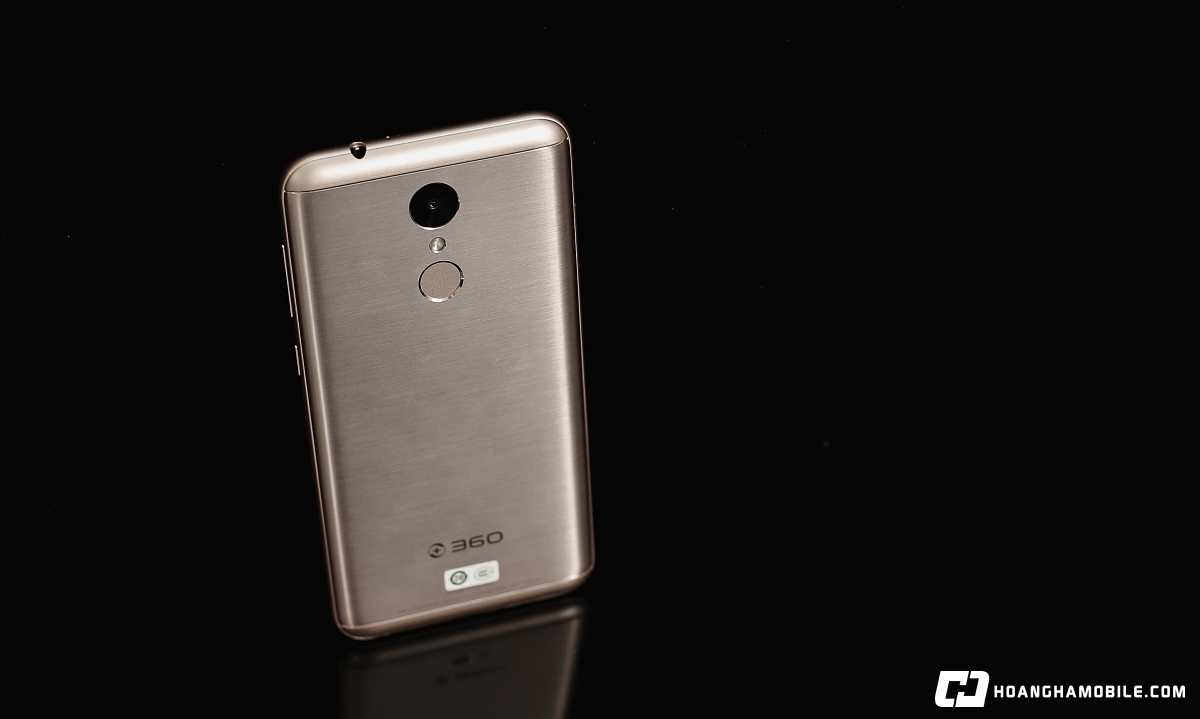 mo-hop-dien-thoai-360-n5-snapragon-653-IMG_4676