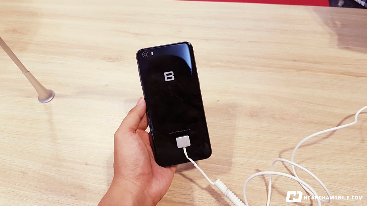 tren-tay-bphone-2017-WhatsApp Image 2017-08-08 at 11.54.23 AM