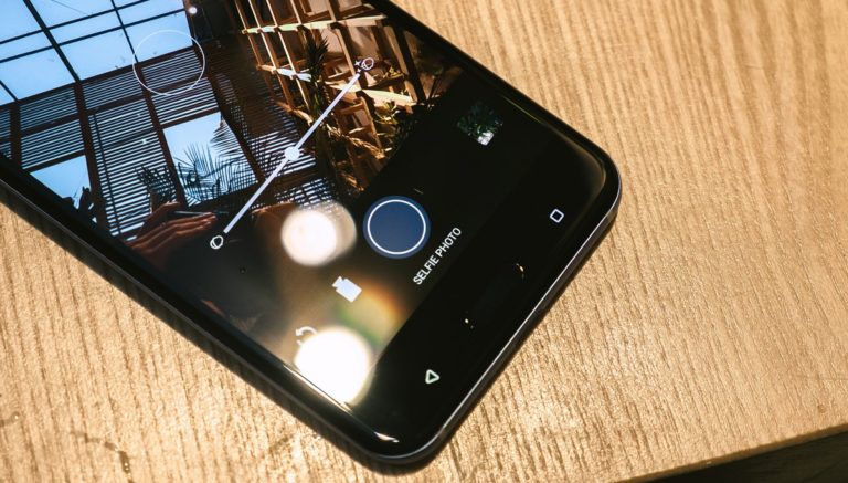 HTC-U11
