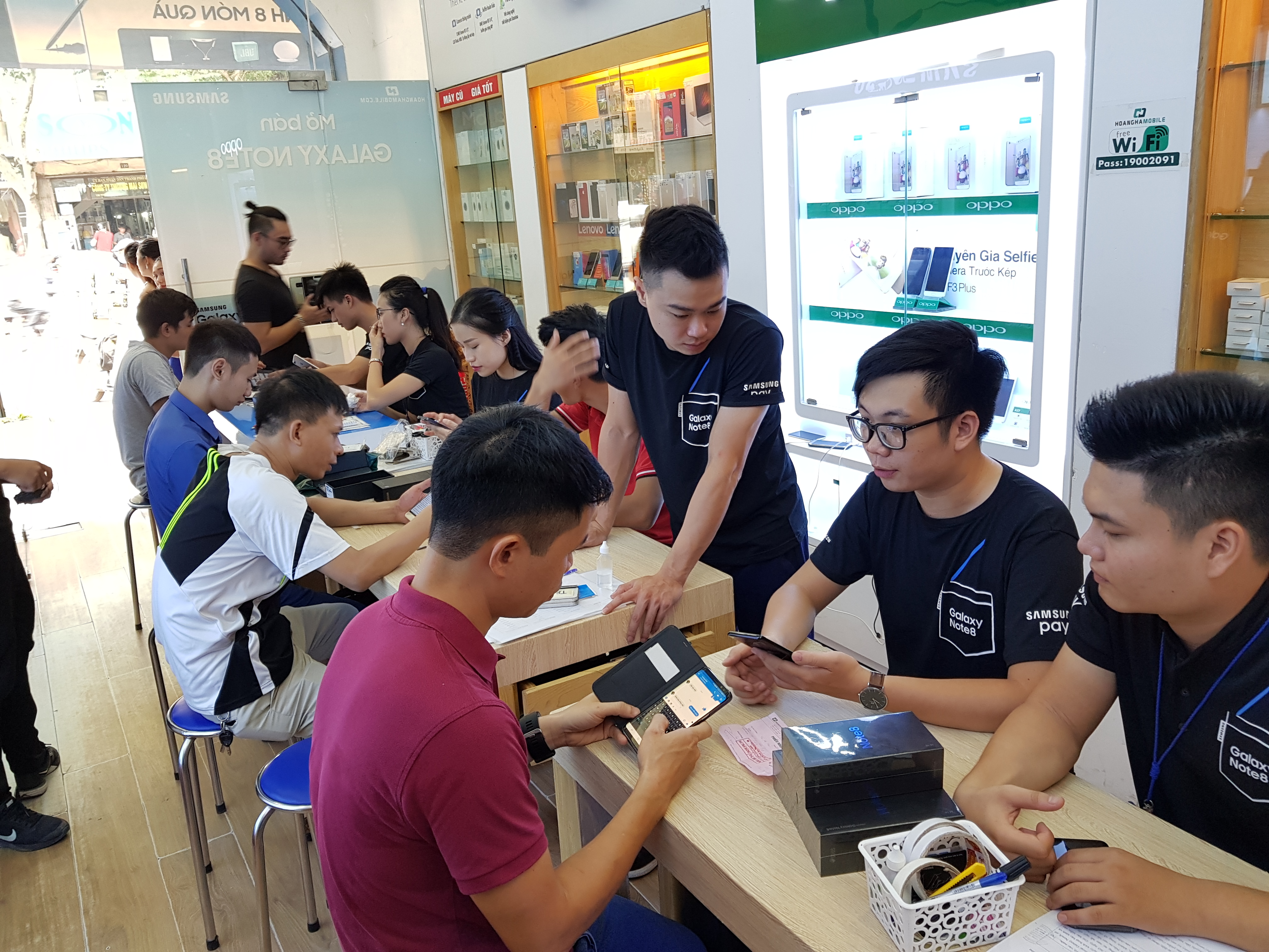 Mo-ban-Galaxy-Note8-HoangHaMobile (3)