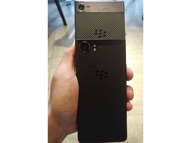 hình ảnh blackberry krypton