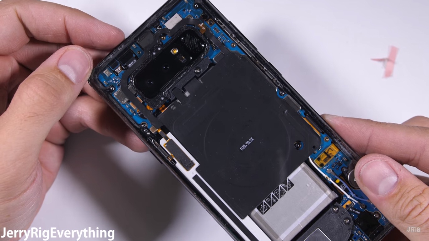 galaxy note 8 lưng trong suốt