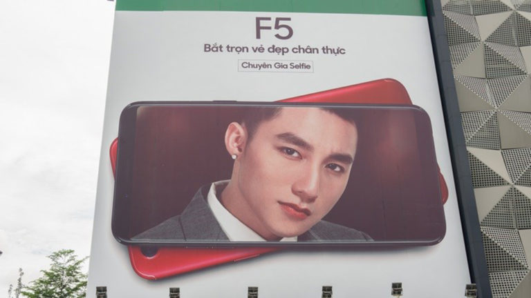 son-tung-m-tp-se-lam-dai-su-thuong-hieu-cho-oppo-f5