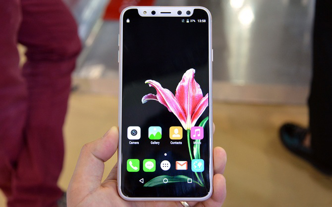 iPhone X giả