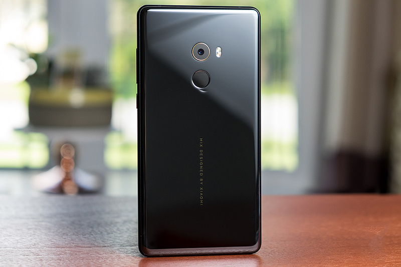 Mi MIX 2 vỏ gốm trắng