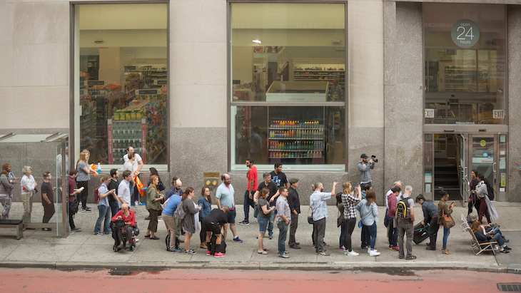 lừa mua iPhone X tại Apple store giả 5