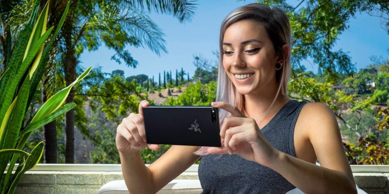 ra mắt razer phone cấu hình khủng chuyên chơi game 8
