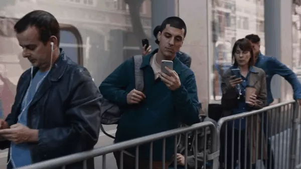 samsung đá xoáy apple diễu cợt iPhone X 1