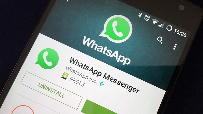 ứng dụng WhatsApp giả