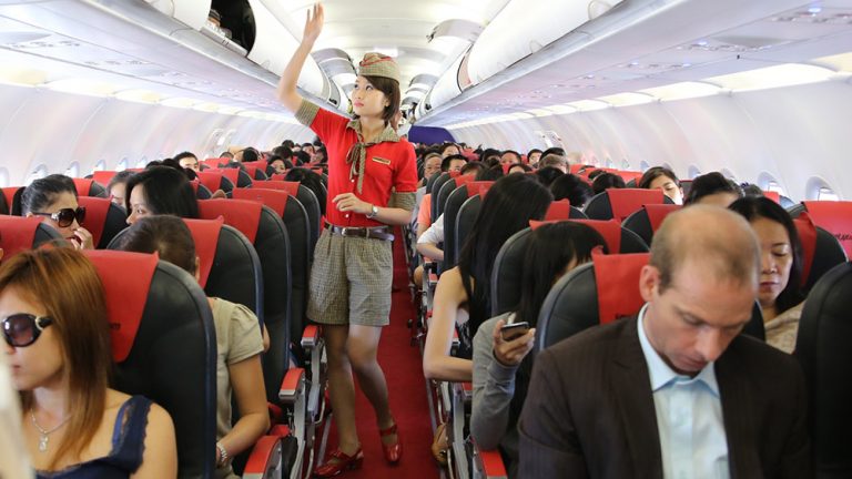 Cac chuyen bay cua VietJetAir luon day khach
