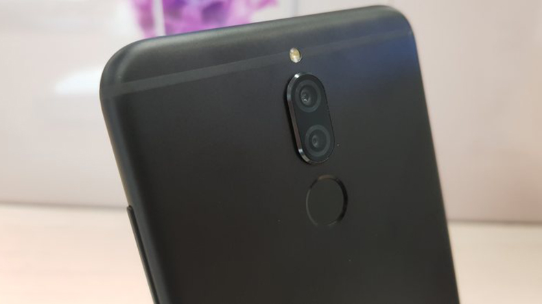 smartphone giảm giá mạnh