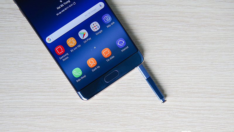 Trên-tay-Galaxy-Note-FE-chính-hãng-DSC03293