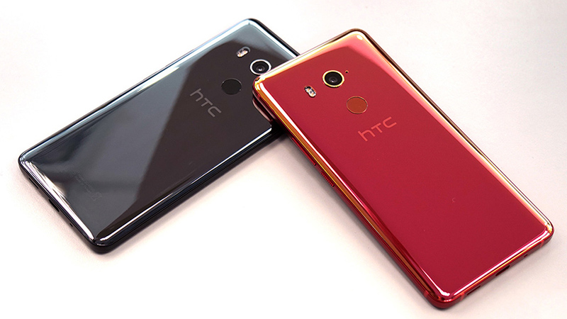 Trên tay HTC U11 EYEs