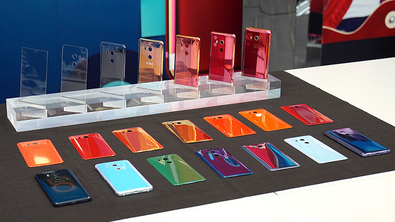 Tren-tay-HTC-U11-Eyes8